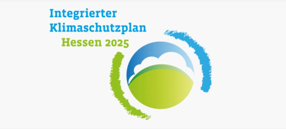 Logo des Integrierten Klimaschutzplans Hessen 2025. Kreis mit Land und Himmel.